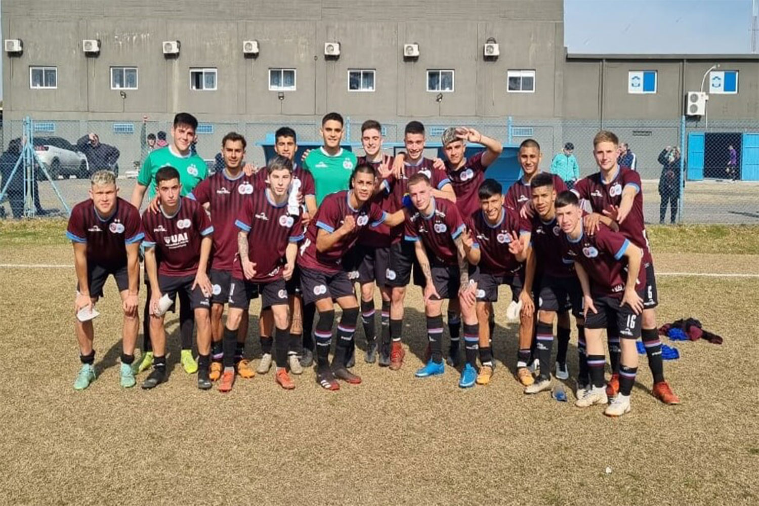 Club Deportivo UAI Urquiza - #FutbolJuvenil 🚂⚽ Hoy continúan las pruebas  en el Predio de Morón. Todos los miércoles y jueves desde el 15 de  noviembre, pruebas de jugadores para las categorías