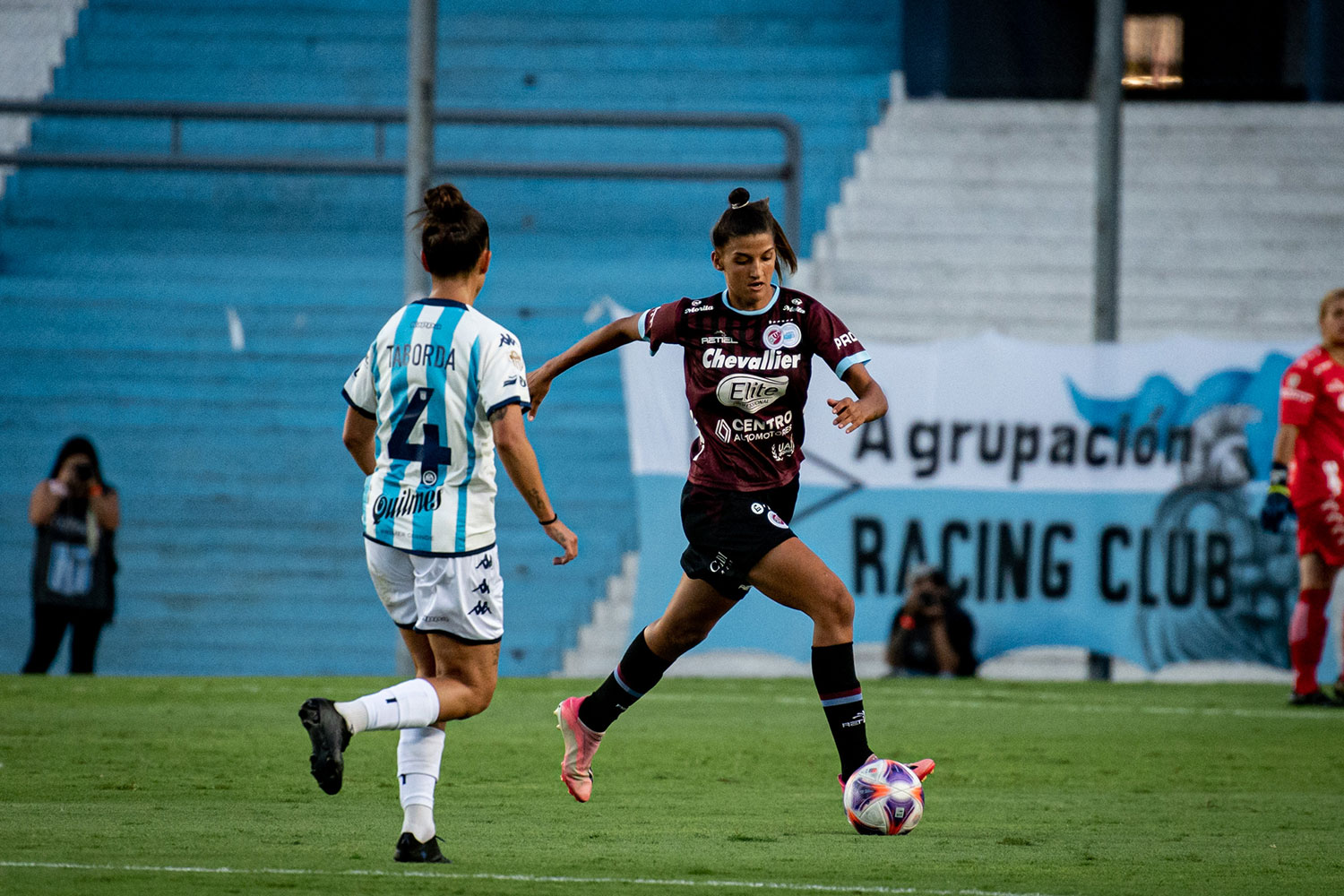 UAI Urquiza no se desprende del liderato en Argentina - Fémina Fútbol